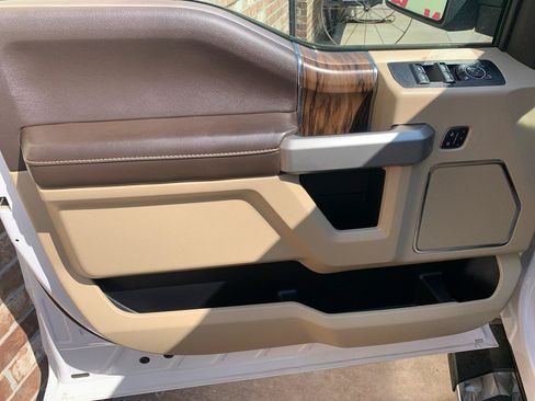 Used 2019 Ford F150 Lariat AWD/4WD image 24