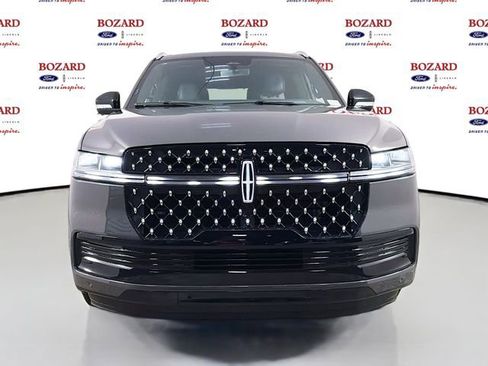 New 2025 Lincoln Navigator Black Label AWD/4WD image 2