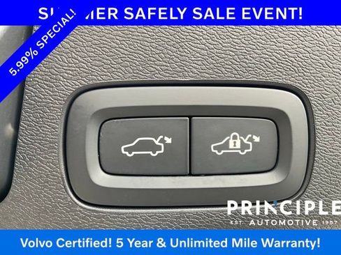 Certified 2024 Volvo XC60 B5 Core AWD/4WD image 33