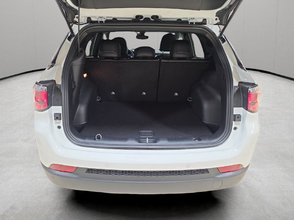 New 2026 Jeep Compass Limited AWD/4WD image 10