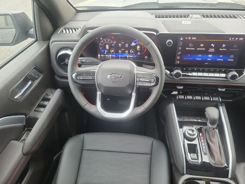 New 2025 Chevrolet Colorado Z71 w/ Midnight Edition image 17