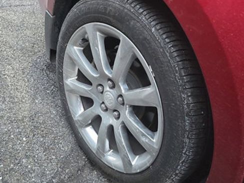 Used 2014 Buick LaCrosse Leather image 8