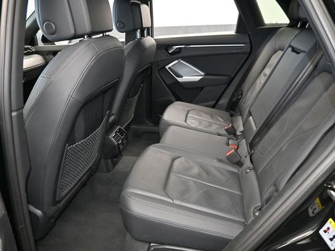 Used 2025 Audi Q3 2.0T Premium image 34