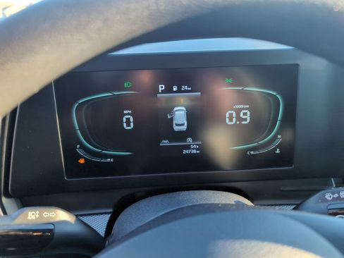 Used 2023 Kia Sportage LX image 19