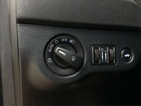 Used 2011 Dodge Charger Rallye image 21