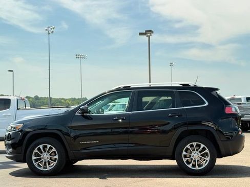 Used 2019 Jeep Cherokee Latitude Plus AWD/4WD image 35