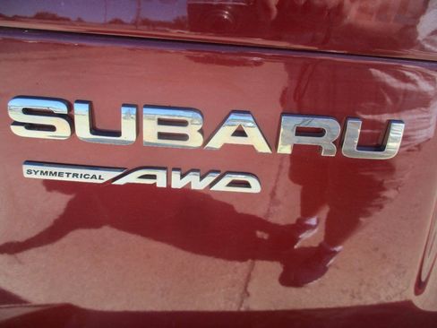 Used 2016 Subaru Forester 2.5i Premium w/ All-Weather Package AWD/4WD image 37
