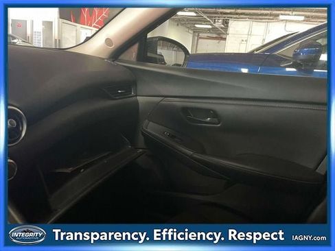 Used 2024 Nissan Sentra S FWD image 35