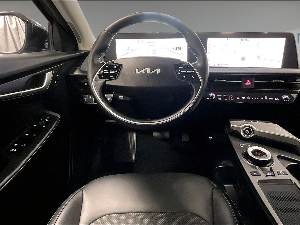 Used 2024 Kia EV6 Light AWD/4WD image 17