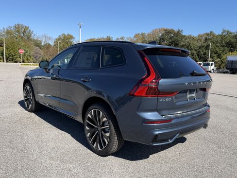 New 2026 Volvo XC60 T8 Ultra w/ Protection Package Premier image 5