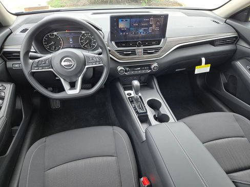 New 2026 Nissan Altima 2.5 SV FWD image 13