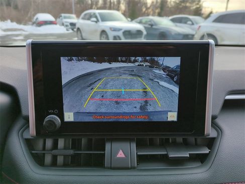 New 2025 Toyota RAV4 SE image 13