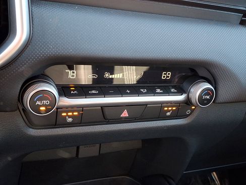 Certified 2025 MAZDA CX-50 2.5 Hybrid w/ Weather Package image 17