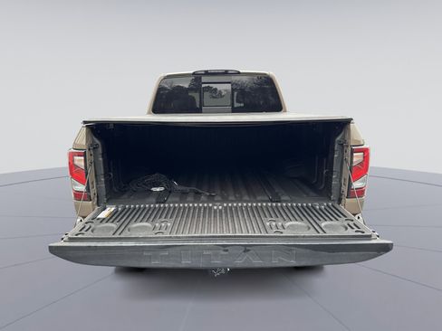 Used 2021 Nissan Titan PRO-4X w/ Pro-4x Convenience Package image 28