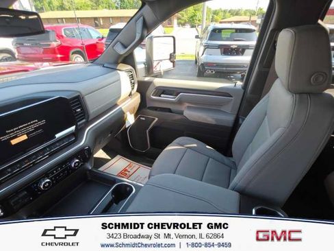 New 2026 GMC Sierra 2500 SLT w/ SLT Premium Package AWD/4WD image 16