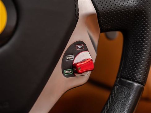 Used 2011 Ferrari California image 33