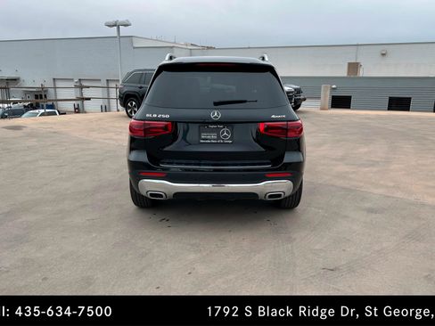 Certified 2025 Mercedes-Benz GLB 250 4MATIC image 4