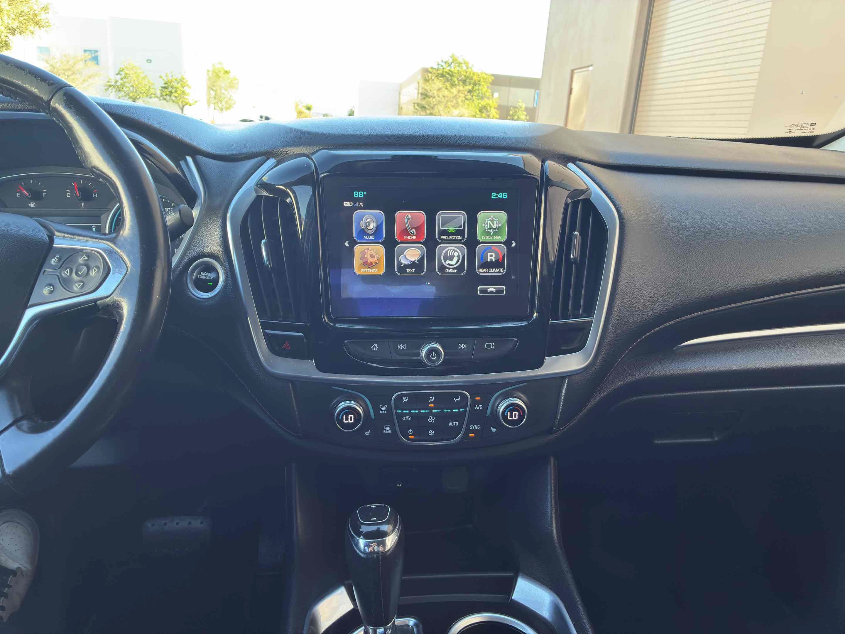Used 2019 Chevrolet Traverse LT FWD image 22