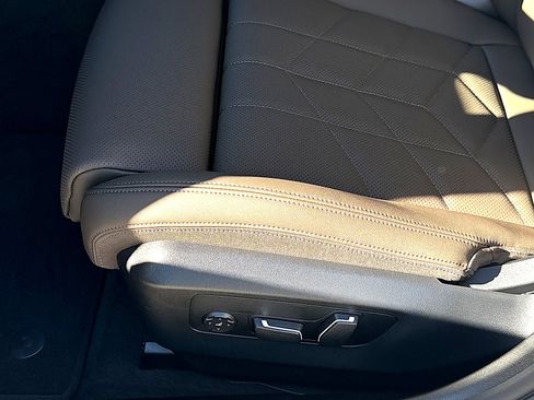 New 2026 BMW 530i w/ Premium Package RWD image 12