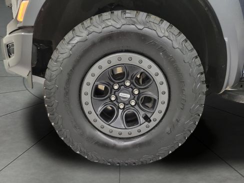 Used 2022 Ford F150 Raptor w/ Equipment Group 801A High AWD/4WD image 32