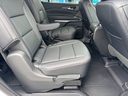 New 2026 Chevrolet Traverse Z71 w/ Driver Confidence Package image 16