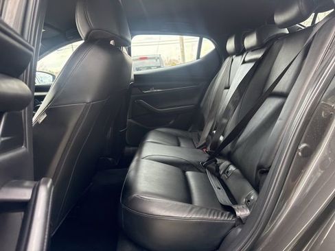 Used 2021 MAZDA MAZDA3 s image 12