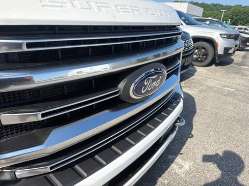 Used 2022 Ford F350 Platinum AWD/4WD image 9
