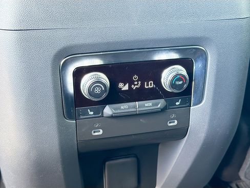 Used 2022 GMC Yukon Denali AWD/4WD image 21