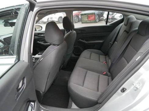 Certified 2023 Nissan Altima 2.5 SV image 12