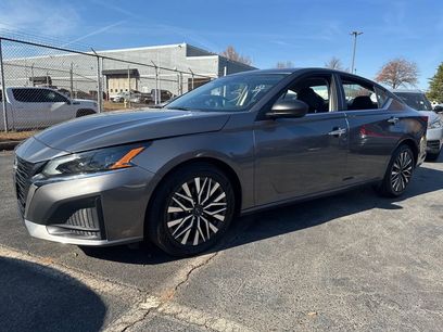 Used 2024 Nissan Altima 2.5 SV