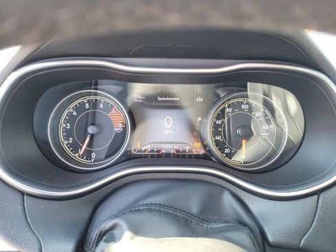 Used 2022 Jeep Cherokee Latitude Lux image 15