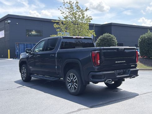 Used 2023 GMC Sierra 1500 AT4 w/ AT4 Premium Package AWD/4WD image 12