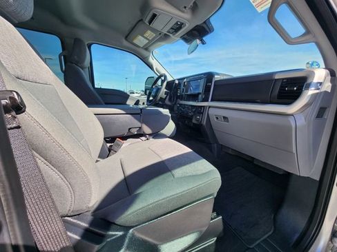 Used 2024 Ford F250 XLT w/ FX4 Off-Road Package image 16