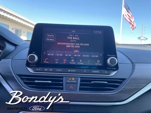 Used 2023 Nissan Altima 2.5 SV image 7