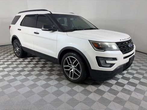 Used 2017 Ford Explorer Sport w/ Equipment Group 401A AWD/4WD image 1
