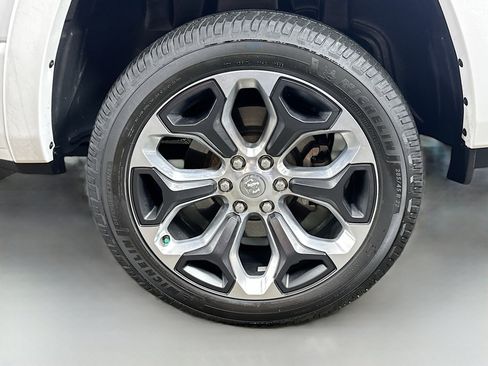 Used 2023 RAM 1500 Limited image 32