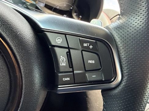Used 2021 Jaguar F-TYPE R AWD/4WD image 24