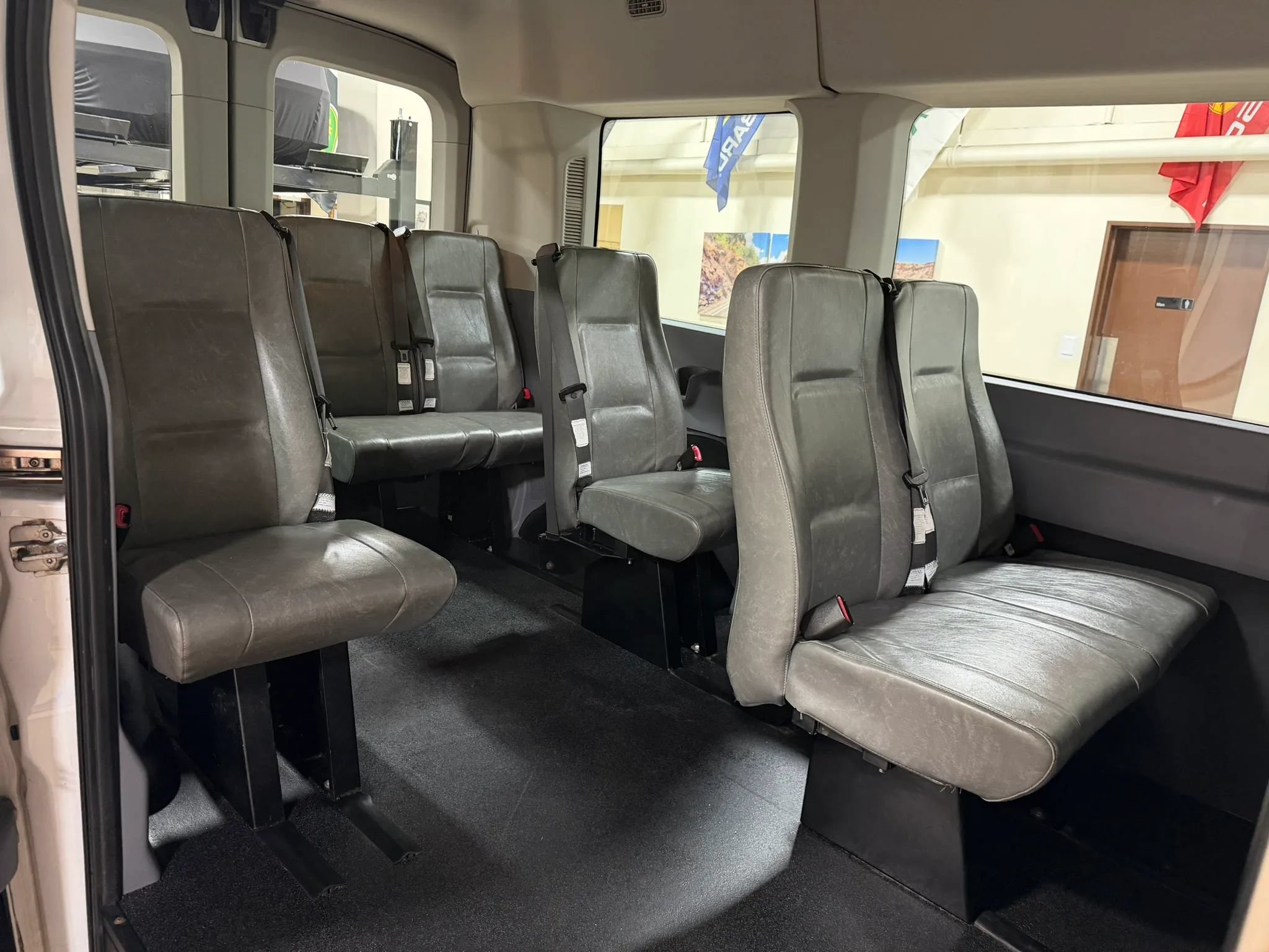Used 2015 Ford Transit 150 XL RWD image 32