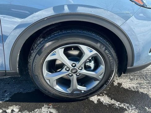 Used 2025 Ford Escape ST-Line w/ Equipment Group 301A image 13
