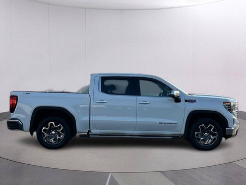 Used 2025 GMC Sierra 1500 SLT w/ SLT Premium Plus Package AWD/4WD image 7