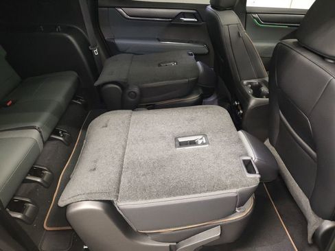 New 2026 GMC Acadia AT4 w/ Super Cruise Package image 13