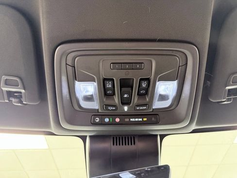 Used 2024 GMC Sierra 2500 AT4 w/ AT4 Premium Plus Package AWD/4WD image 57