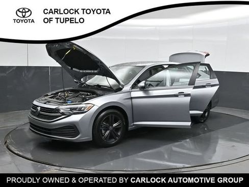 Used 2024 Volkswagen Jetta SE w/ Panoramic Sunroof Package FWD image 53
