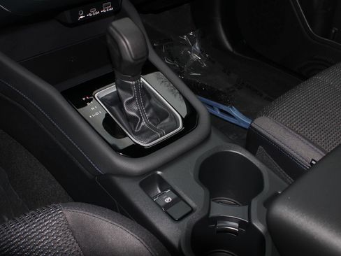 Used 2025 Subaru Forester Premium image 15