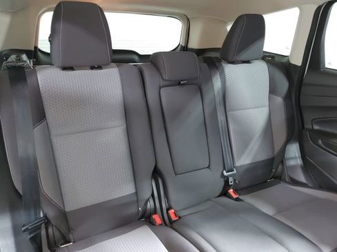 Used 2019 Ford Escape SE image 12