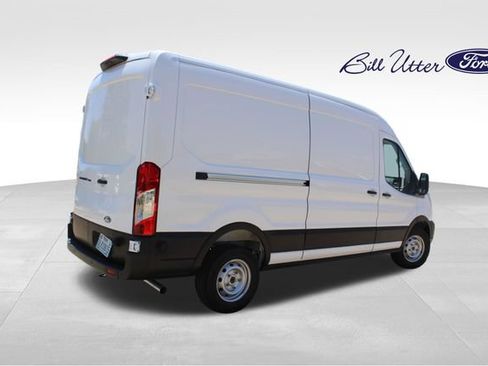 New 2026 Ford Transit 250 148 Medium Roof w/ Load Area Protection Package RWD image 3