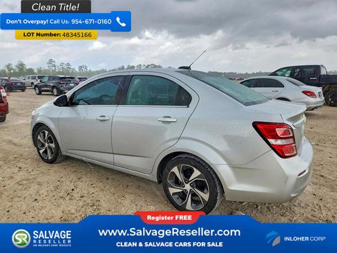 Used 2020 Chevrolet Sonic Premier FWD image 3