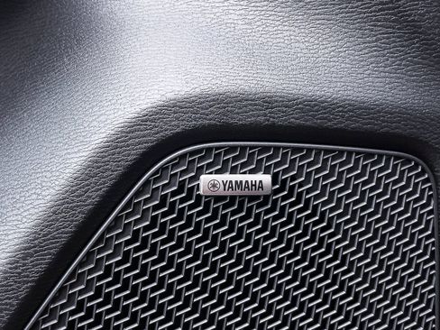 New 2025 Mitsubishi Outlander ES image 11