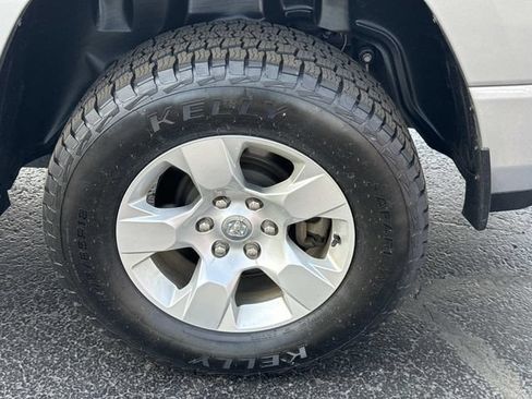 Used 2024 RAM 1500 Big Horn AWD/4WD image 39