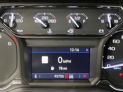 Used 2021 GMC Sierra 1500 AT4 w/ AT4 Preferred Package AWD/4WD image 26
